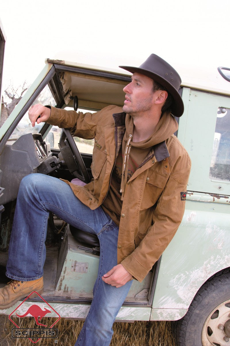 scippis jas belmore – lichte oilskin jas met retro uitstraling