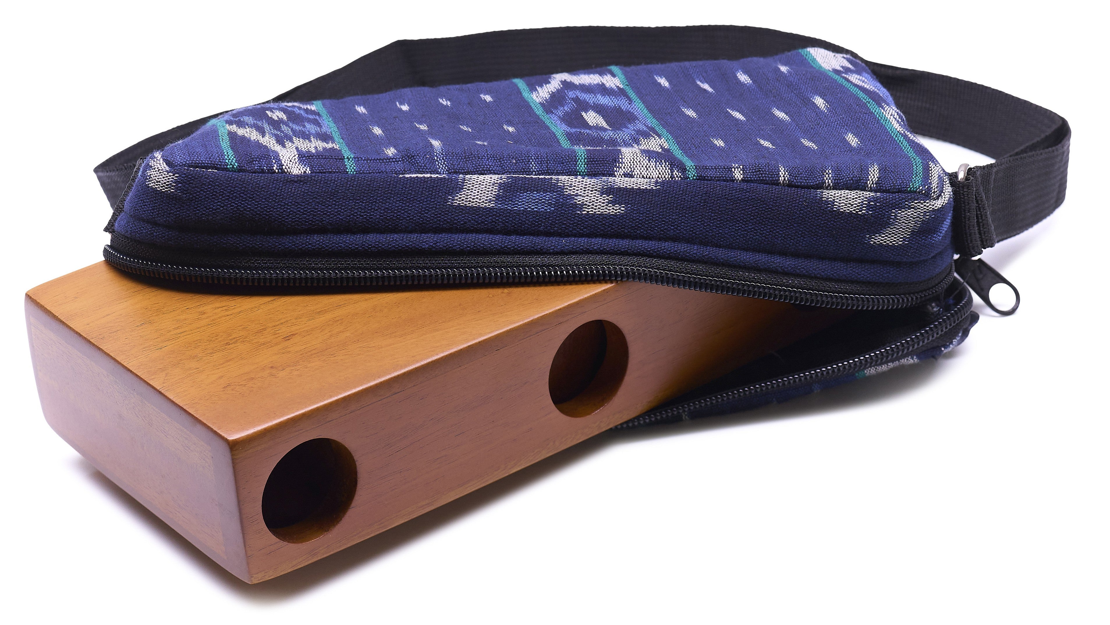Stereo Didgeridoo – Compact Instrument with Sound on Both Sides 