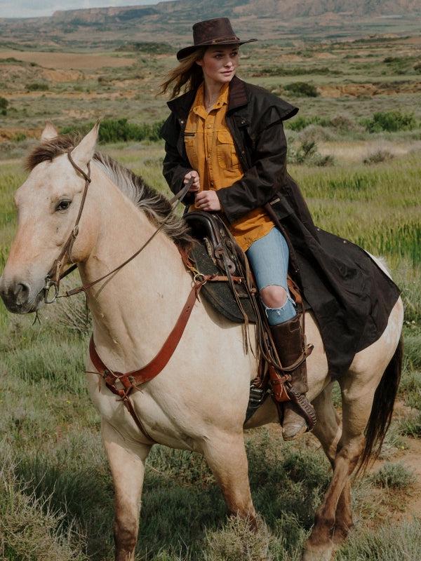 Scippis Riding Coat Oilskin – Traditional Oilskin Jacket for Horse Riding